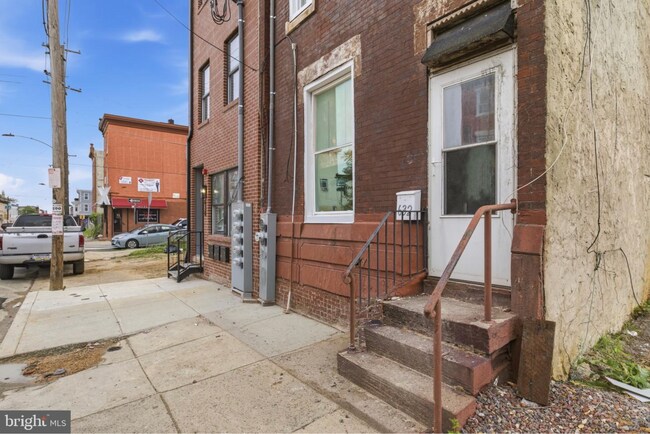 Building Photo - 632 W Cumberland St