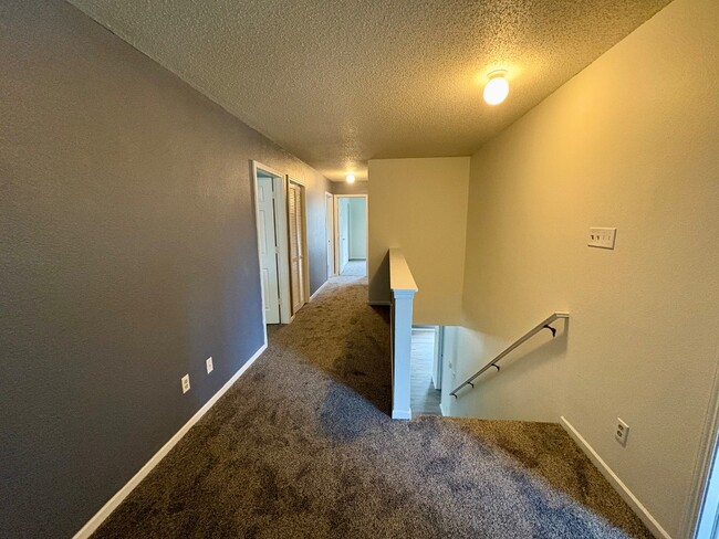 Building Photo - 6857 Maywood Cir