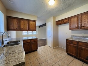Building Photo - 22810 Leedstown Ln