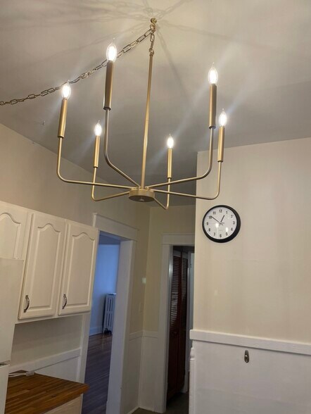 Building Photo - 890 Lancaster St