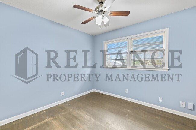 Building Photo - 512 Cindy St