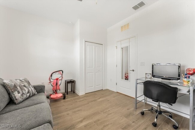 Building Photo - 2581 Kona Wy