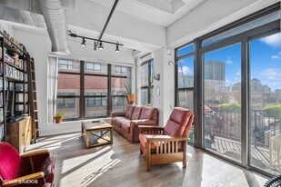 Building Photo - 1503 S State St