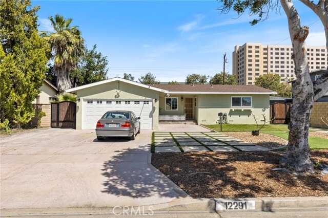 Building Photo - 12291 Hampton Ave