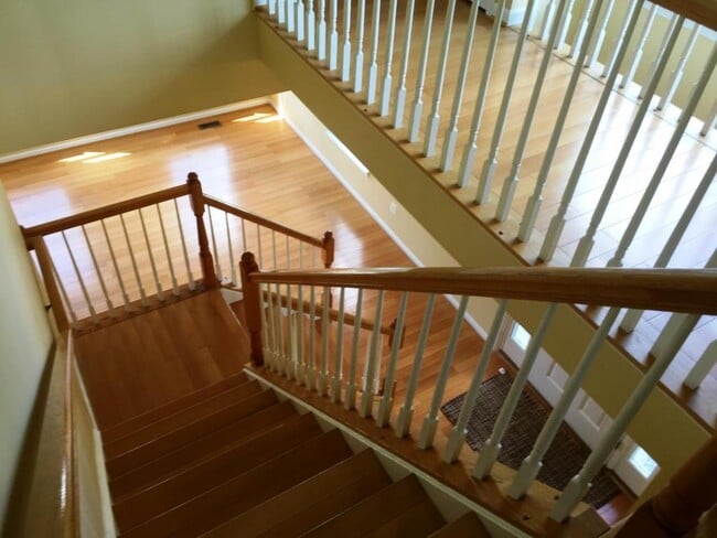 Building Photo - 2531 James Maury Dr