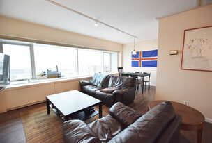 Building Photo - 555 E William St