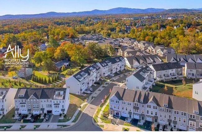 Building Photo - 4959 Lexi Ln