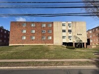 Building Photo - 109 S Main St