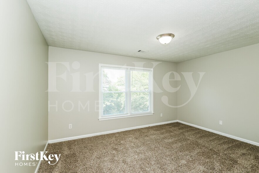 Building Photo - 1717 W Taylor Ave