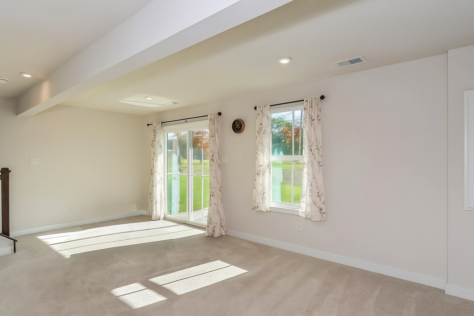 Building Photo - 6702 Sycamore Way