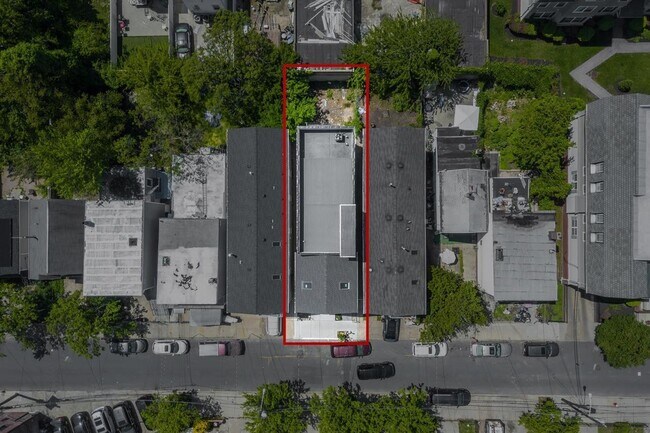 Building Photo - 85 Myrtle Ave