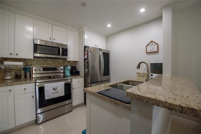 Building Photo - 13274 SW 112th Terrace