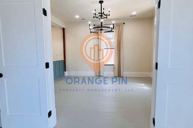 Building Photo - 2923 Morrow Ave