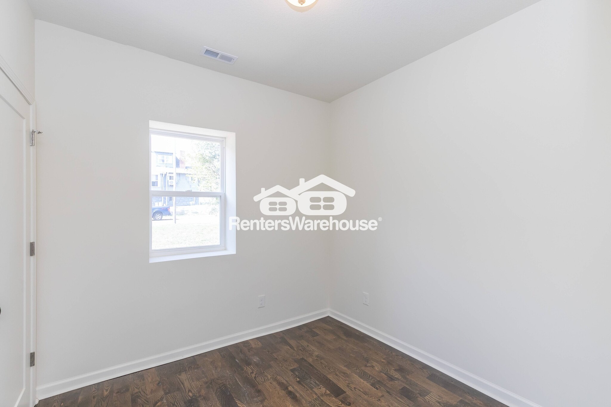 Building Photo - 2305 E 37th St