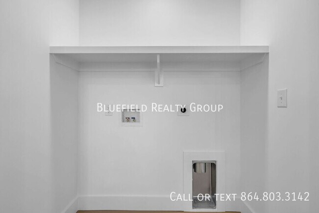 Building Photo - 72 Blackstock Rd