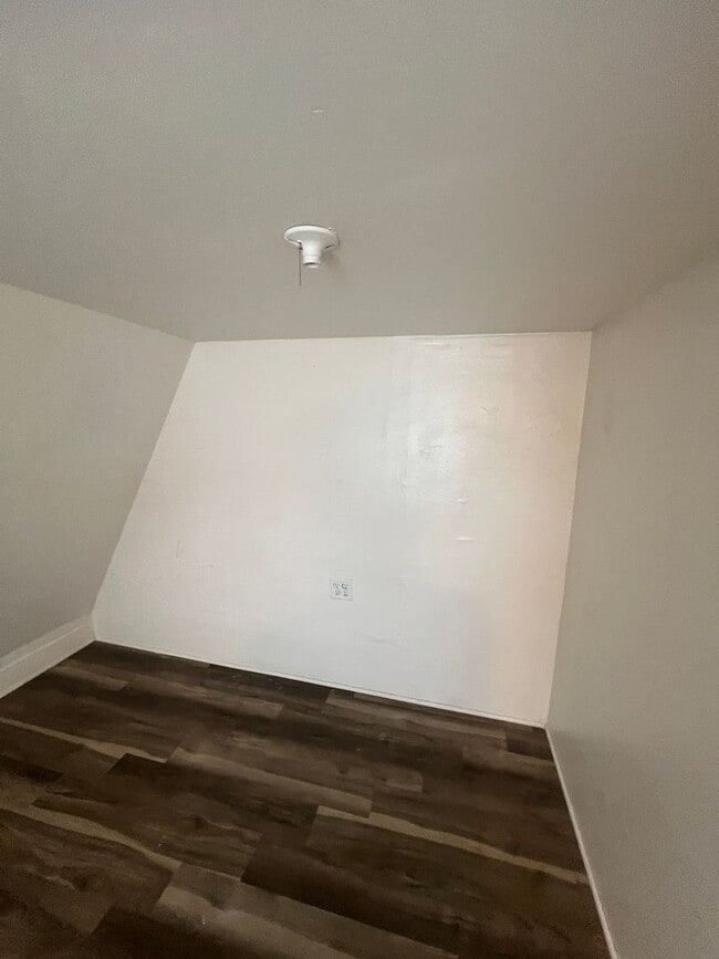 Building Photo - Click the “Apply Now” button or email wapmrentals@gmail.com for a prompt response.