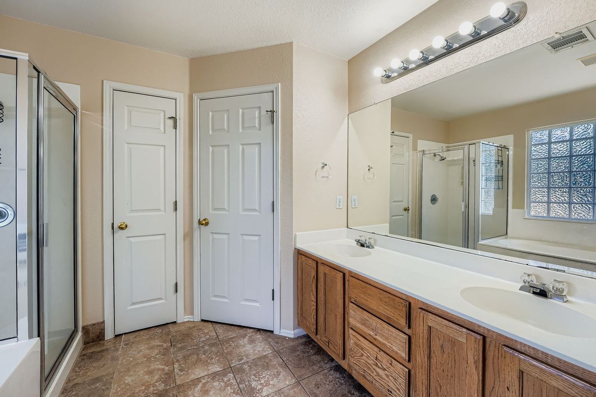 Building Photo - 3509 Texas Topaz Dr