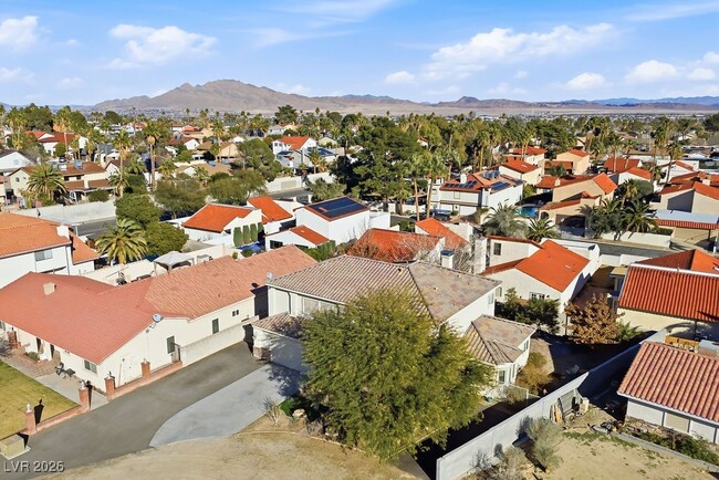 Building Photo - 5130 Amanda Ln