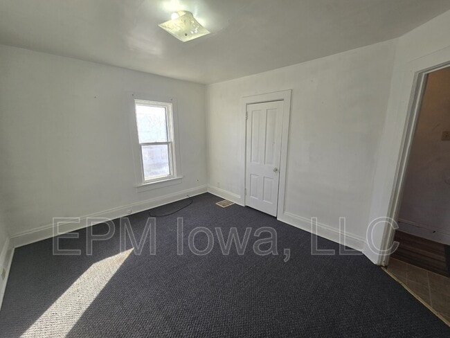 Building Photo - 1424 1/2 Grant Avenue