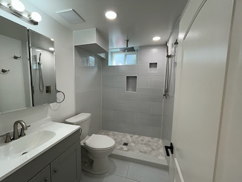 Bathroom - 1175 W 1200 N