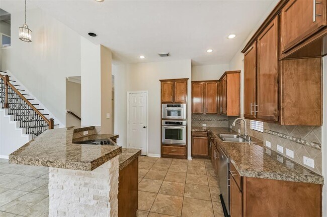 Building Photo - 10510 Barnstable Ct