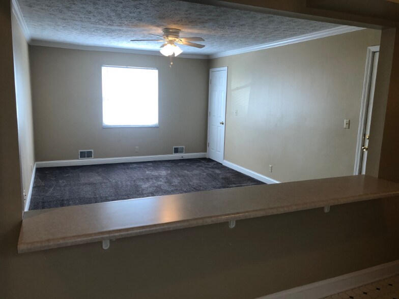 Building Photo - 2305 Adams Ave