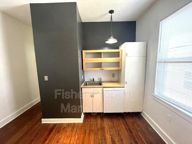 Building Photo - 509 N 30th St