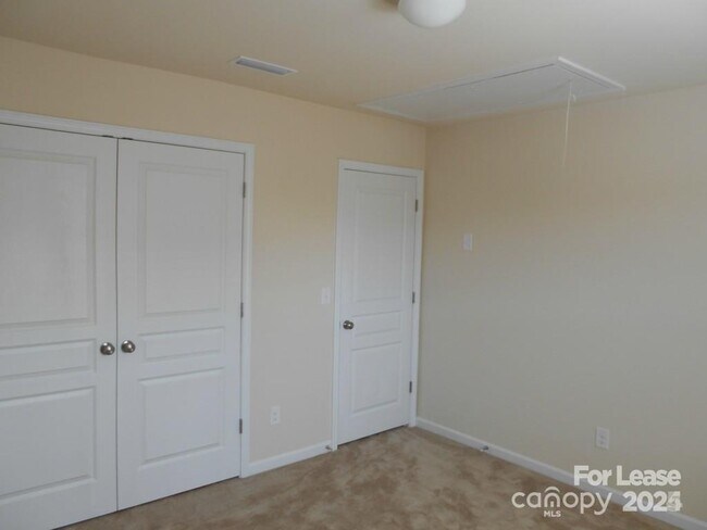 Building Photo - 14256 Waterfowl Ln