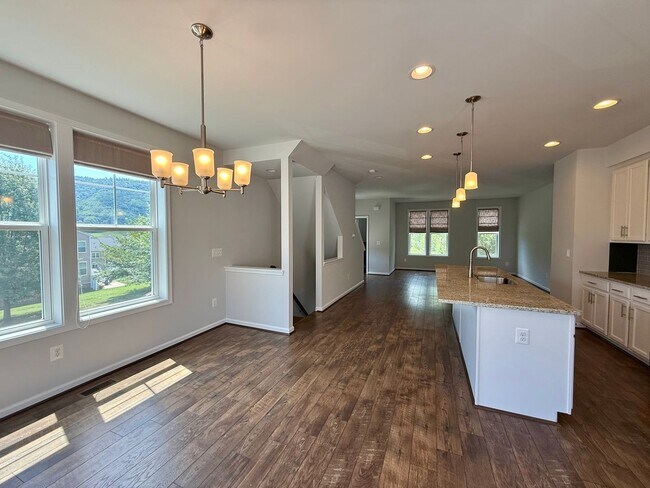 Building Photo - 2617 Avinity Pl