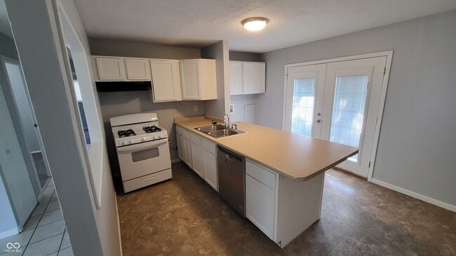 Building Photo - 4403 Dubarry Rd