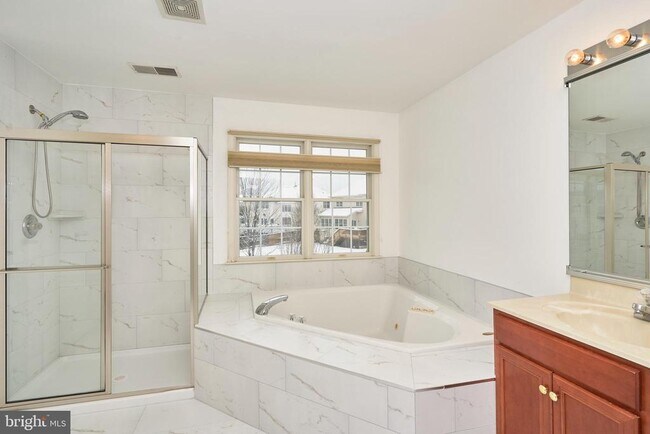 Building Photo - 22746 Oatlands Grove Pl