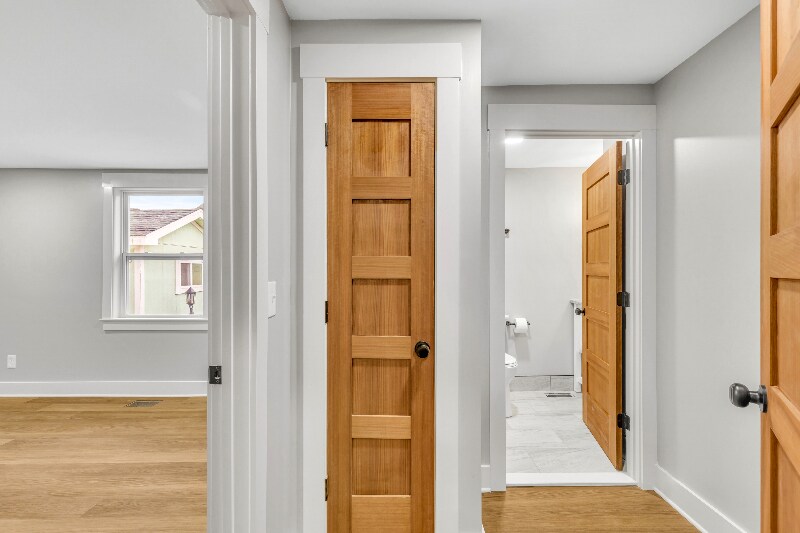 Building Photo - 1323 Seiler Ave