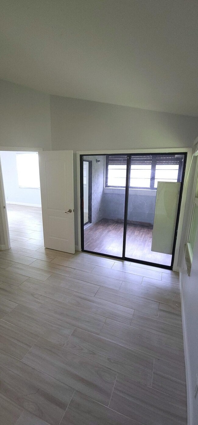 Building Photo - 3784 Collinwood Ln