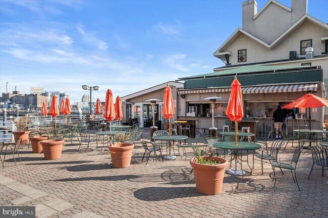 Building Photo - 100 Harborview Dr