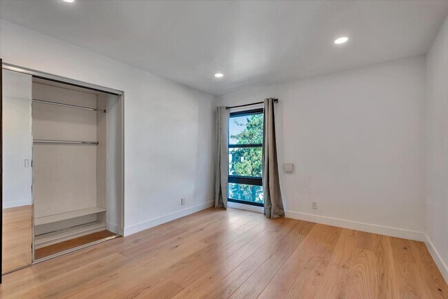 Building Photo - 8650 Gulana Ave