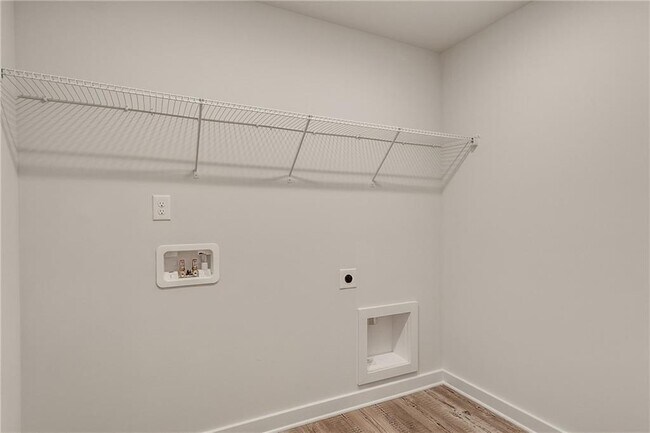 Building Photo - 7272 Mulberry St