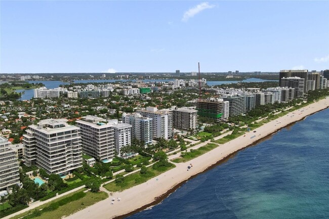 Building Photo - 9225 Collins Ave