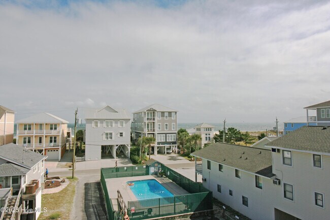 Building Photo - 1404 Canal Dr