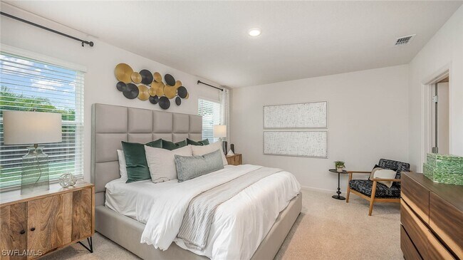 Building Photo - 106 SE 23rd Pl