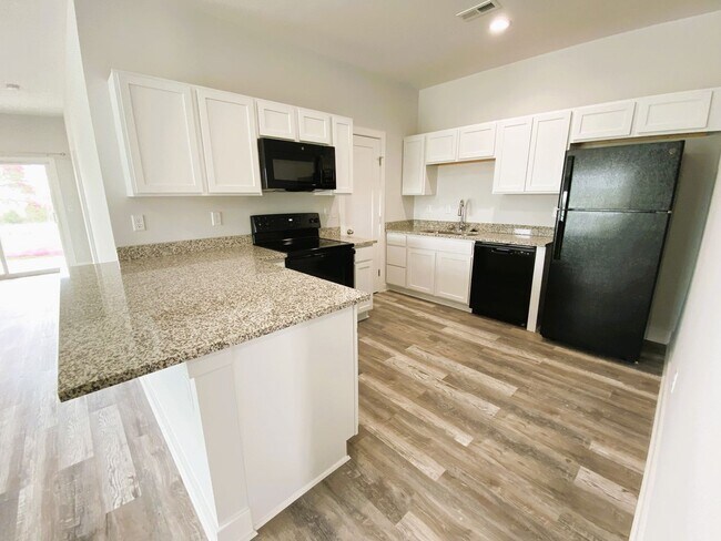 Building Photo - 5474 N Colburn Ct