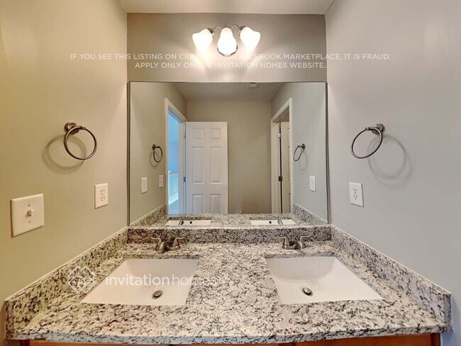 Building Photo - 1213 Loowit Falls Ct