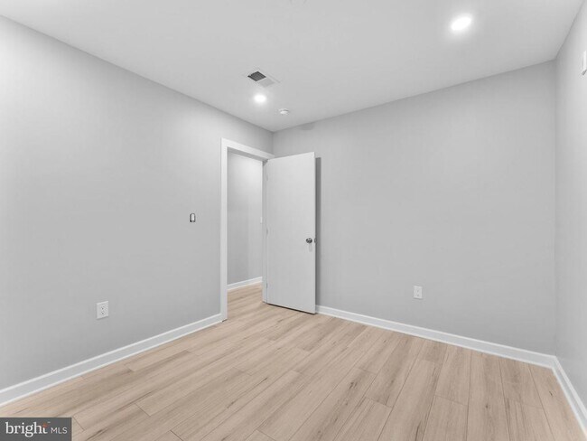 Building Photo - 1682 N 54th St