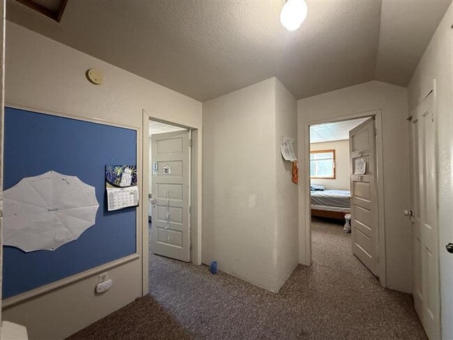 Building Photo - 4 Bedroom House for Rent
