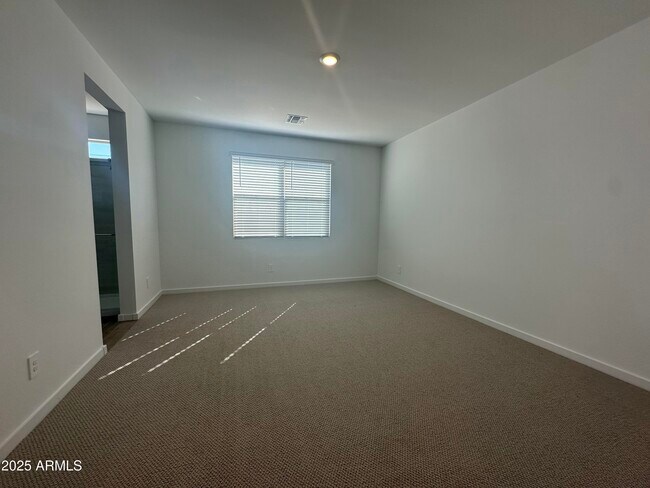 Building Photo - 15849 W Gray Fox Trl