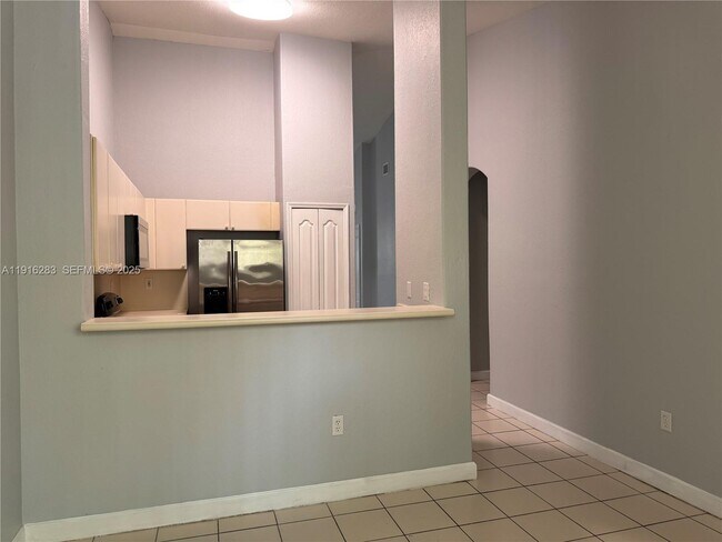 Building Photo - 1663 SE 29th St