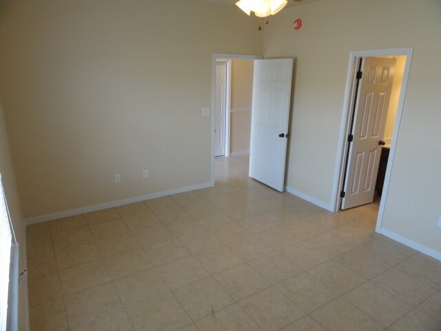 Building Photo - 1700Tru