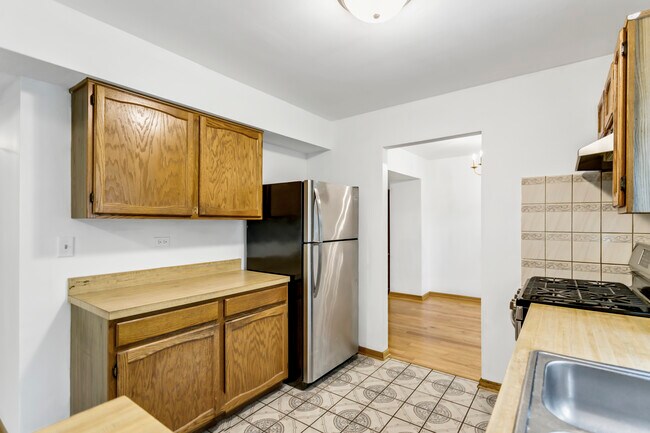 Building Photo - 3224 Bremerton Ln