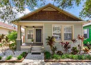 Building Photo - 2120 W Spruce St