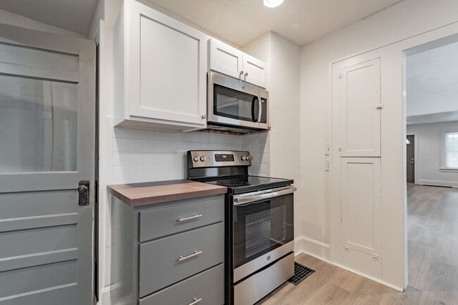 Building Photo - PRE-LEASING