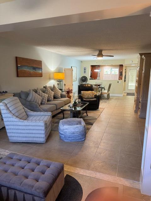 Building Photo - 920 Dogwood Dr